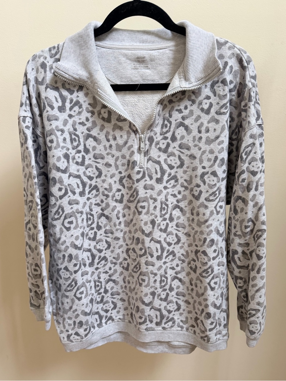 Aerie leopard grey 1/4 zip sweatshirt Sz XS oversized women’s